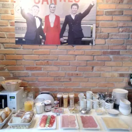 Хостел Rosemary's Private Ensuite In Old Town