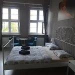 Rosemary's Private Ensuite In Old Town Poznań