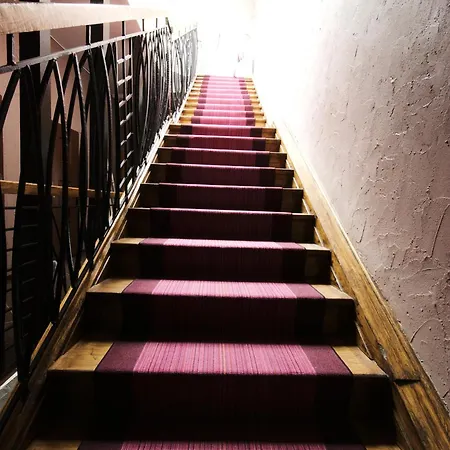 Albergue Rosemary's Private Ensuite In Old Town Poznań