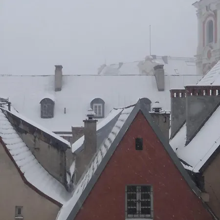 Vandrerhjem Rosemary's Private Ensuite In Old Town *