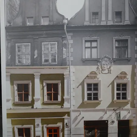 Rosemary's Private Ensuite In Old Town Hostal Poznan