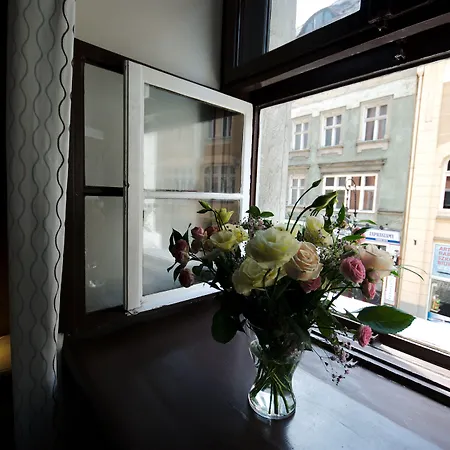Rosemary's Private Ensuite In Old Town Hostal Poznan