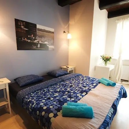 Rosemary's Private Ensuite In Old Town Poznan